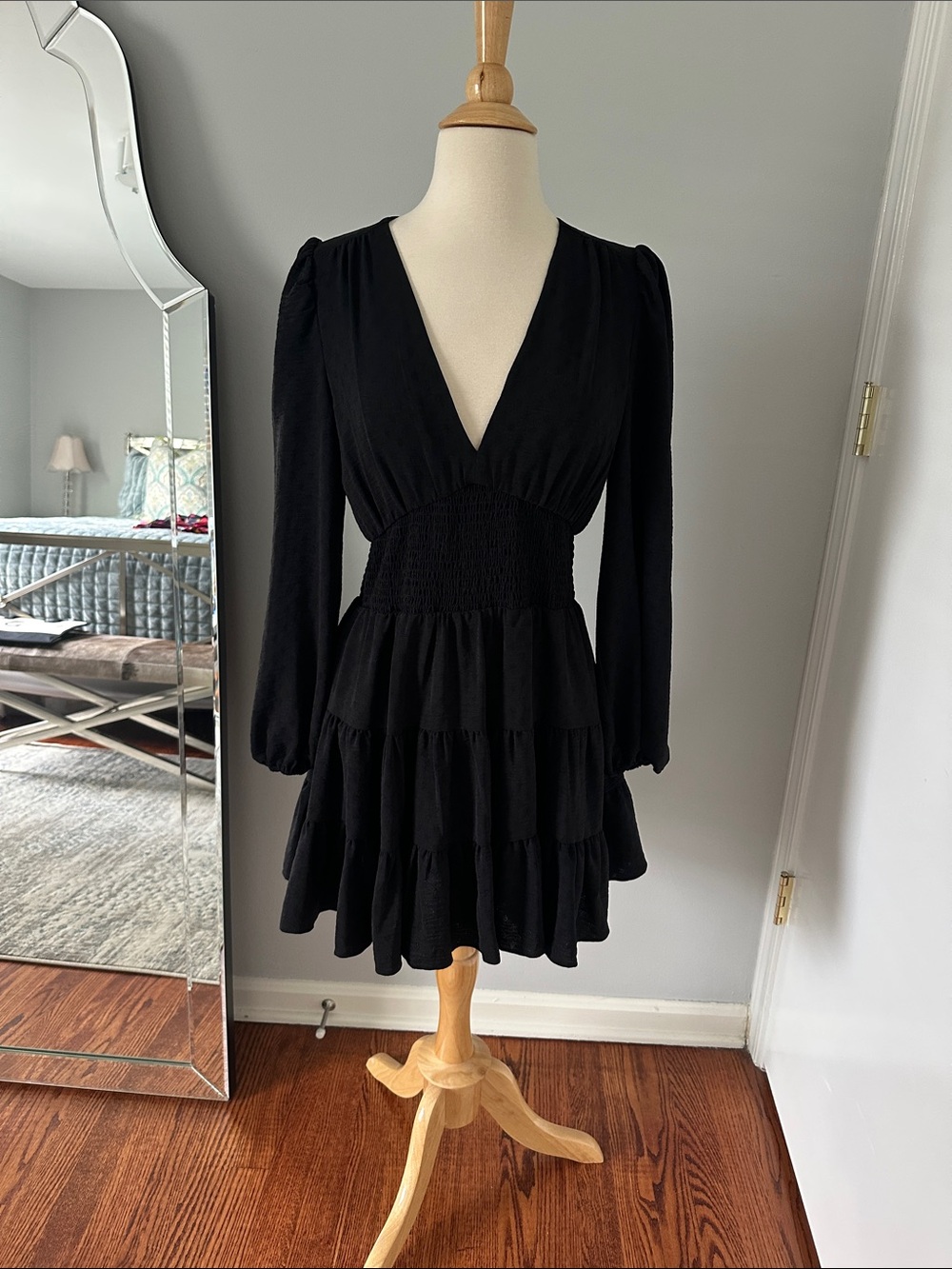 Gianni Bini Black V-Neck Long-Sleeve Tiered Mini Dress